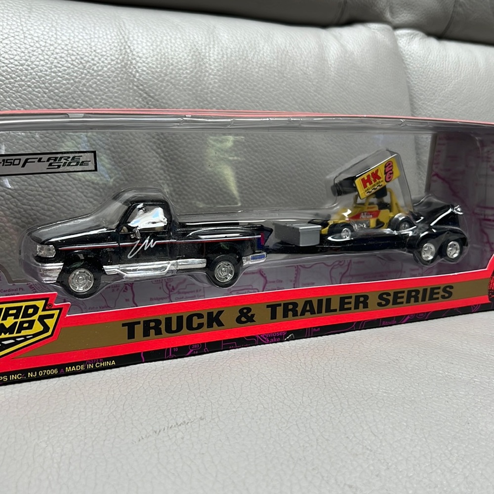Vintage 1995 Road Champs F-150 Truck, Trailer and Sprintcar - 1:43 Scale. NWT